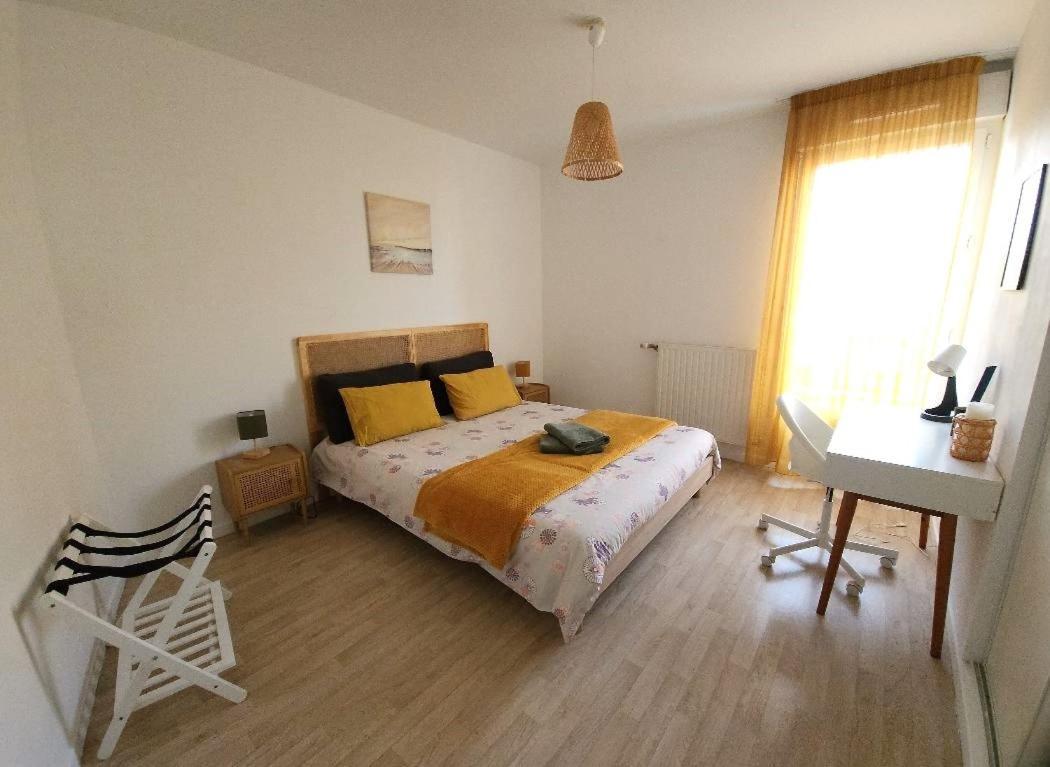 Superbe Appartement ,Proche De Paris, Dans Residence Privee , Ideal Familles, Parking Et Wifi Gratuits! ! ! Vitry-sur-Seine Eksteriør bilde
